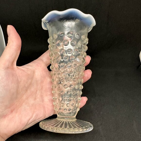 Vintage Fenton Hobnail Opalescent Footed Vase Propagation Fairycore Spell Magic - Picture 9 of 9